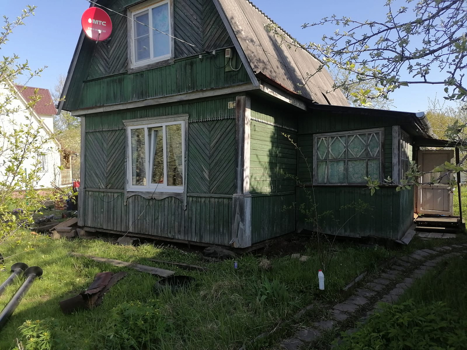 Реконструкция фундамента - подъем дома с покосившимся фундаментом на винтовые сваи + видео процесса